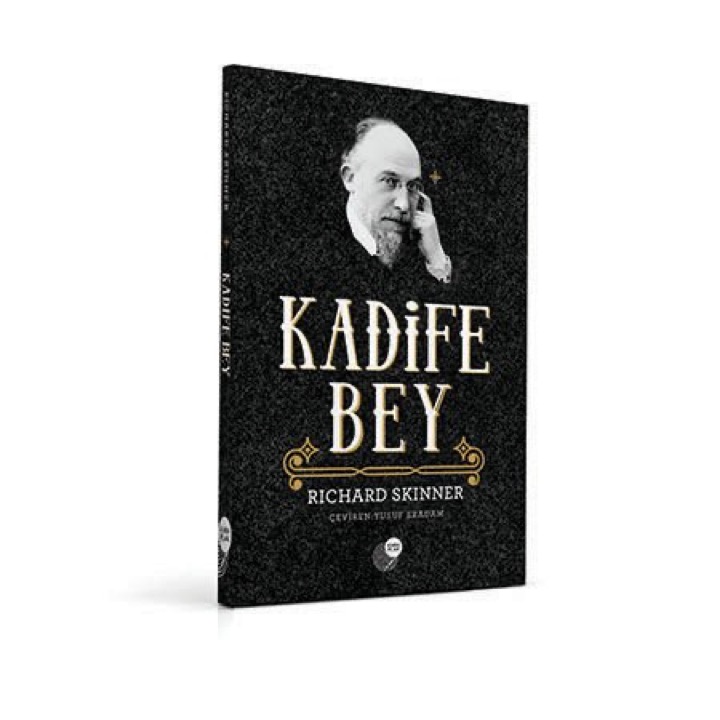 Kadife Bey kitap kapağı
